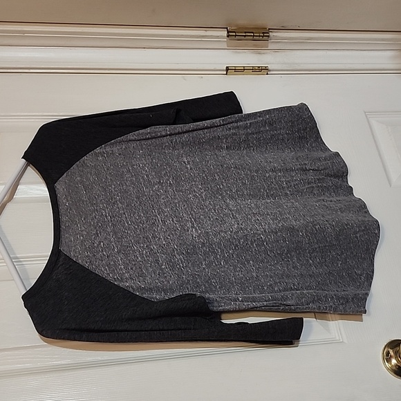 Iowa Hawkeyes 3/4 sleeve shirt - Picture 5 of 7